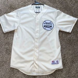 Chicago white Sox team jersey. Medium Button up white Jersey
